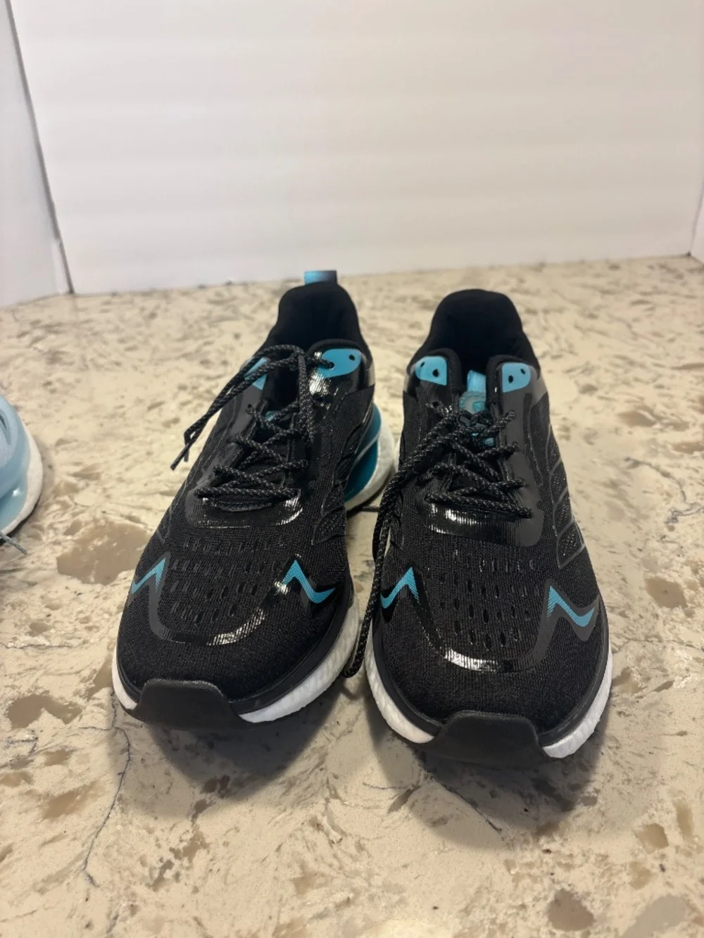 Maeharmay Armadillo Sneakers Women’s 42 Two Pairs